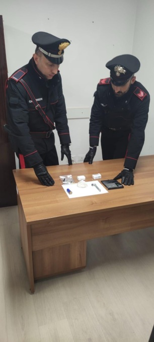 FONDI: DROGA E MUNIZIONI, ARRESTATO 58ENNE