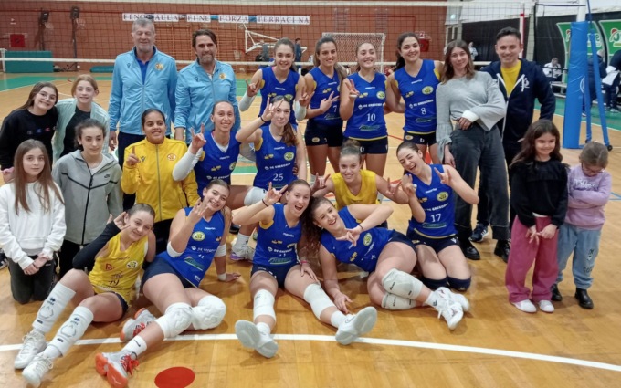 PALLAVOLO B2 FEMMINILE: FUTURA TERRACINA-TREVI 3-2