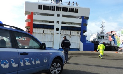 CIVITAVECCHIA: FRODE DA 300 MILA EURO CON I PERMESSI DI SOGGIORNO