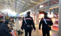 Roma: controlli dei Carabinieri nell'area della Stazione Termini