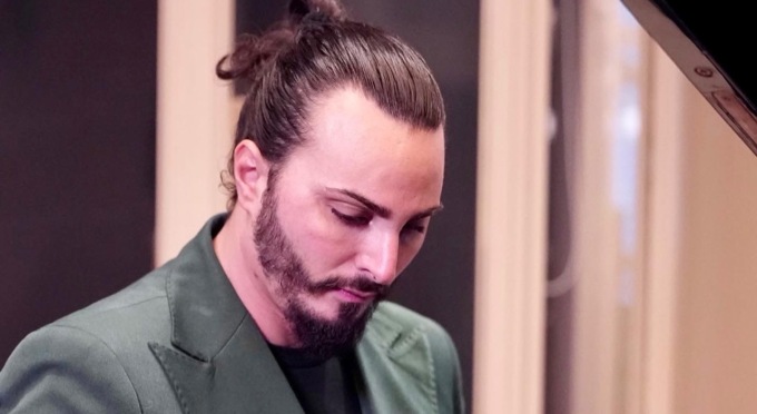 Domiciliari a Gaeta per il cantante Tony Colombo
