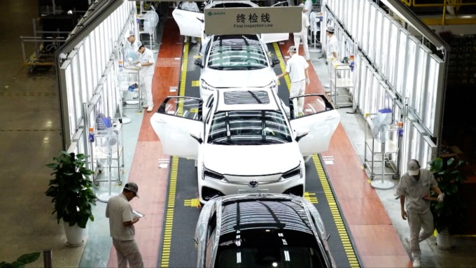 Cina: ottimi risultati di programmi aggiornamento attrezzature, trade-in beni consumo nel 2024