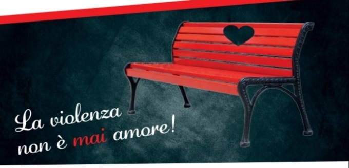 Festa della donna, una panchina rossa per dire “basta” alla violenza