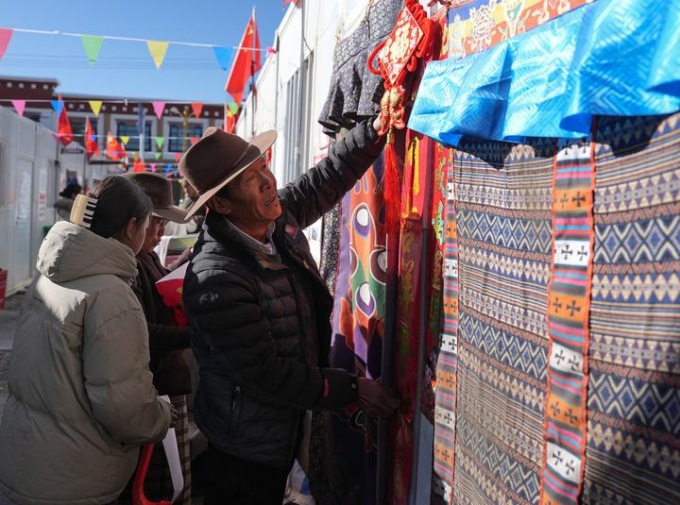 Cina: completati alloggi temporanei per residenti colpiti dal terremoto nello Xizang