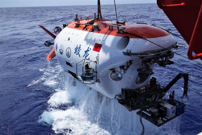 Cina: sommergibile e nave da ricerca ottimizzati per future missioni in acque profonde