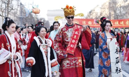 Francia: Parigi ospita celebrazioni per Festa di primavera (2)