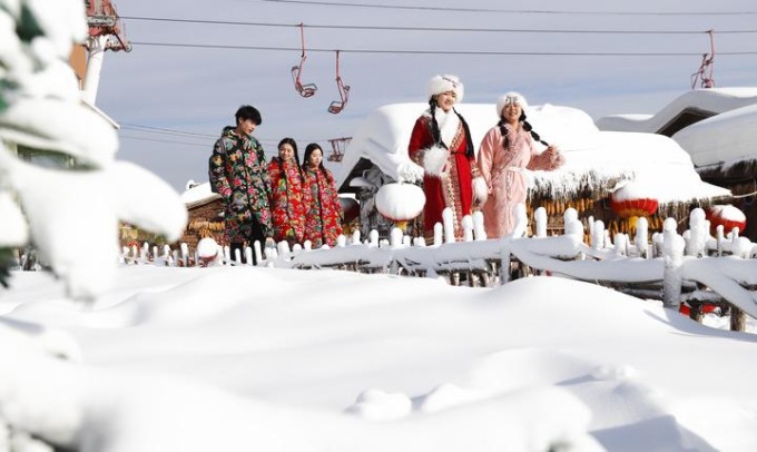 Cina: attività su ghiaccio, neve durante vacanze per Festa primavera (1)