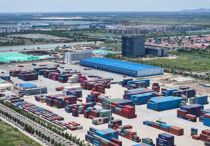Cina: rapporto, aumentata efficienza del settore logistico nel 2024