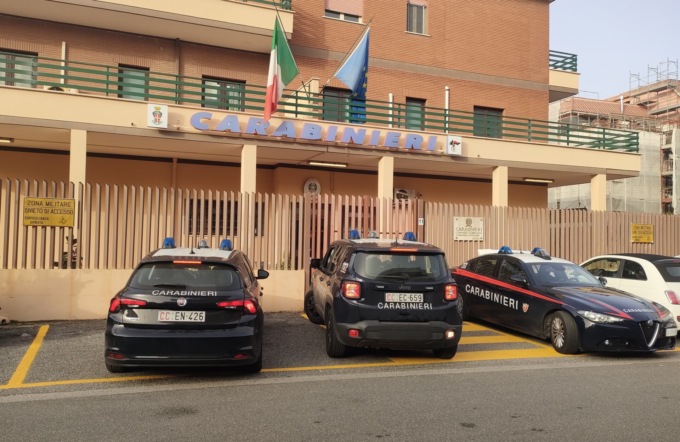 Possesso di arma clandestina, arresti domiciliari per un uomo