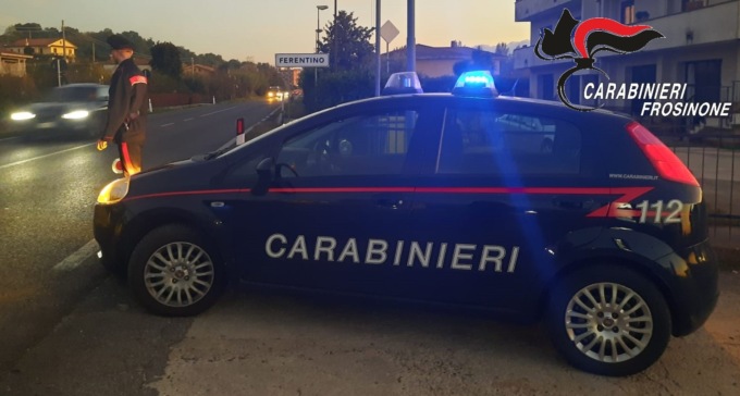 Controlli dei carabinieri, sequestrate un’arma e della droga