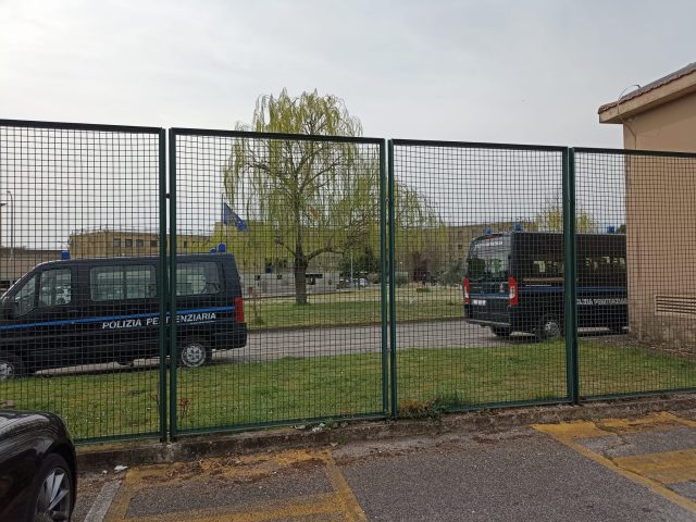 Detenuto si toglie la vita nel carcere di Frosinone