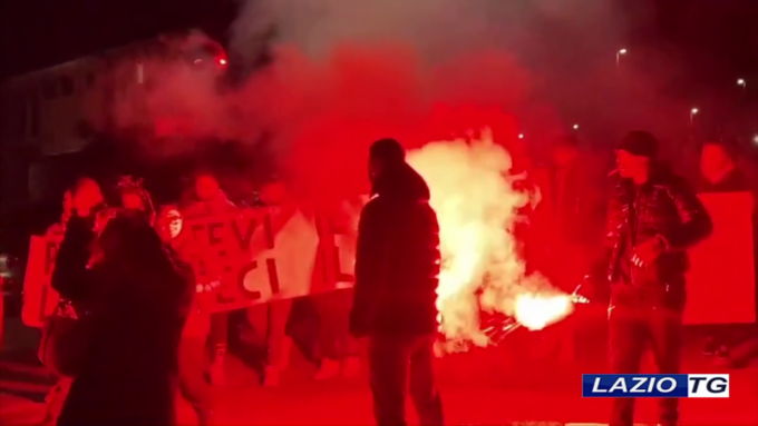 Il corteo fino al Girone