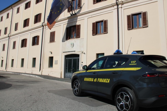 Non aveva dichiarato 3,5 milioni, segnalato notaio