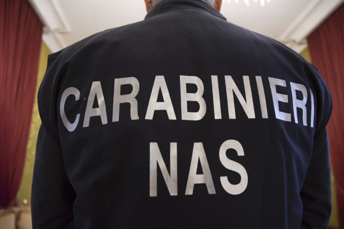 Ricettari e timbri rubati per comprare gli ansiolitici, due denunciati