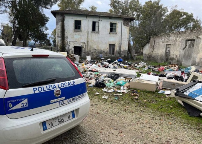 Raccolta rifiuti, multe a chi non rispetta le norme sul conferimento
