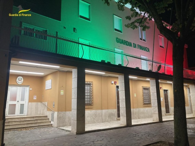 Sequestrati cinque immobili di pregio e quote societarie per un milione di euro