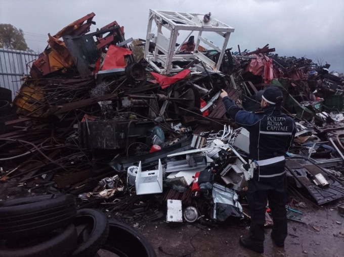 Traffico illecito di rifiuti, quattro arresti tra le province di Latina e Roma