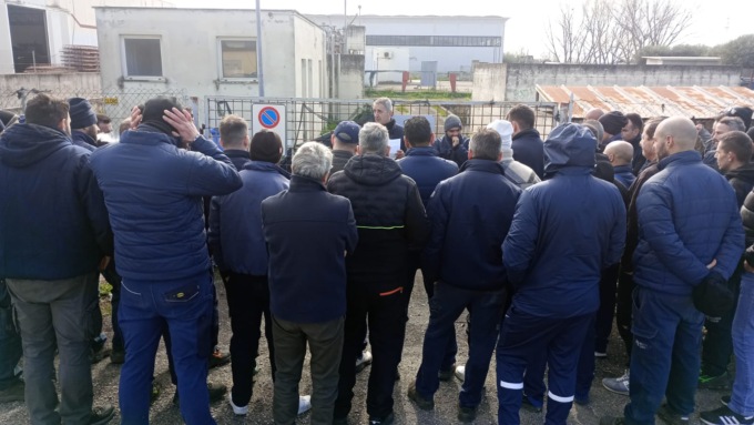 Sospeso lo sciopero alla Recoma, i lavoratori tornano in azienda