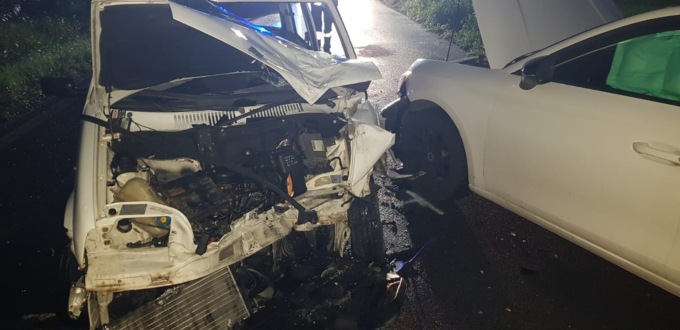 Scontro tra due auto, giovane elitrasportata