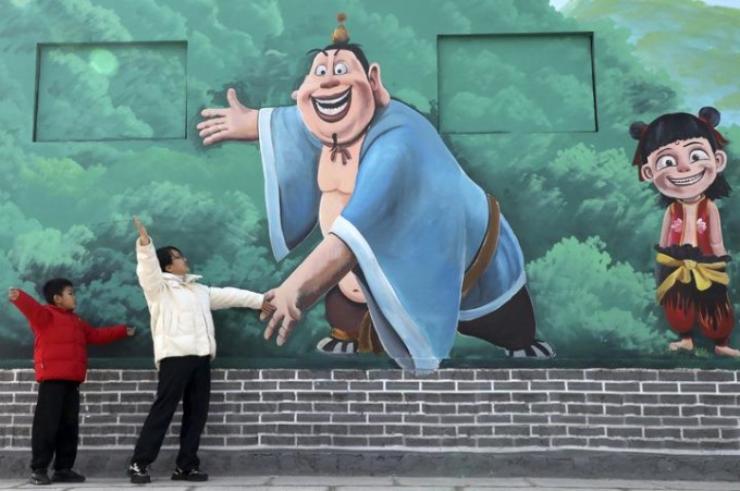 Cina: murale del film d’animazione “Ne Zha 2”