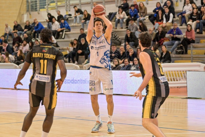 Benacquista Latina, vittoria autoritaria contro S.Severo