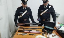 Armi e droga in casa, arrestato