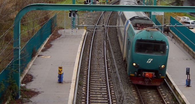Caos treni sulla Roma-Napoli: mille passeggeri bloccati