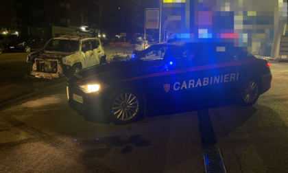 Auto in fiamme la notte scorsa