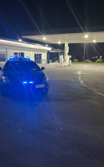 Tentato furto al distributore di carburante, le indagini