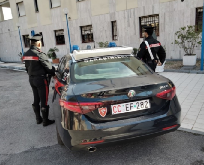 Armi e munizioni in casa, denunciato