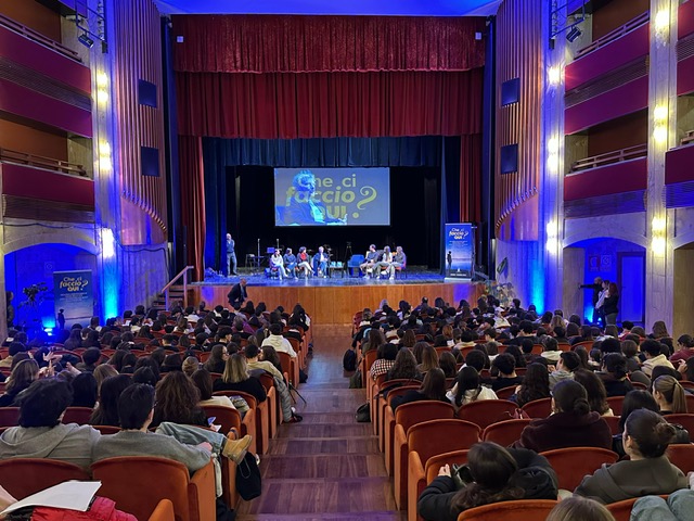 Alessandro D’Avenia incontra gli studenti: riflessioni sul senso della vita