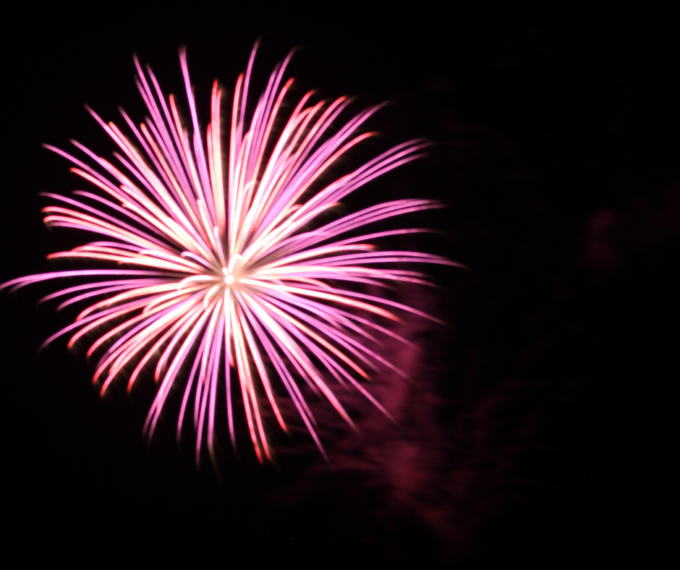 Cina: fuochi d’artificio di Liuyang illuminano l’Italia