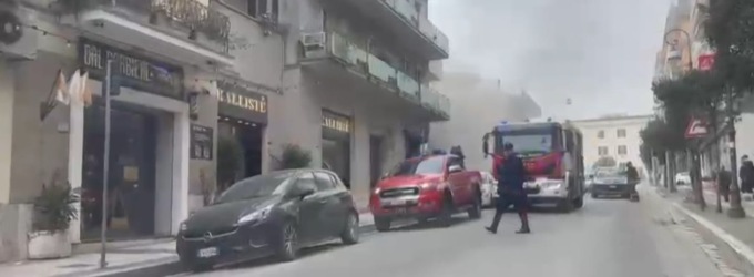 Incendio in un’enoteca, nessun ferito