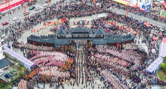 Cina: Guizhou, Festival delle Sorelle Miao a Taijiang (1)
