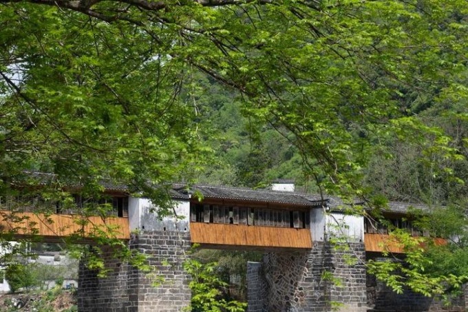 Cina: scopriamo ponti con tetto unici dell’Anhui