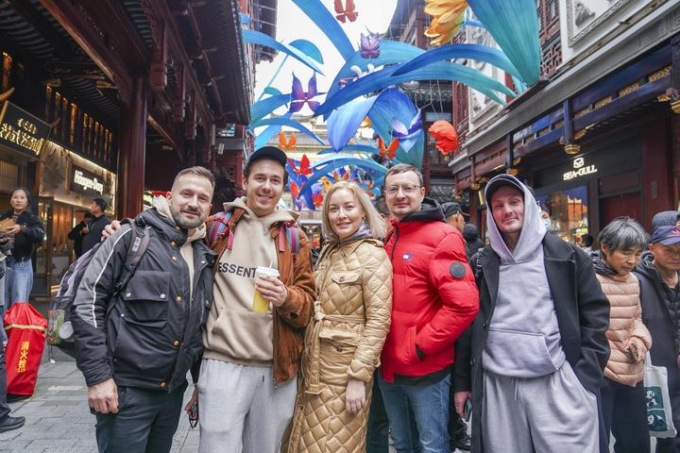 Cina: previsto +27% viaggi transfrontalieri durante vacanze primo maggio