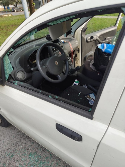 L’auto di un’infermiera vandalizzata