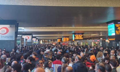Cadavere sui binari, treni bloccati e pomeriggio da incubo per i pendolari