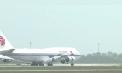 Xi: arriva a Hanoi per visita di Stato in Vietnam