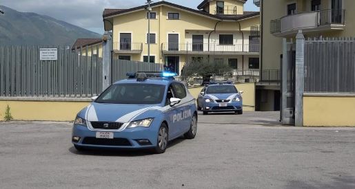 Maxi operazione antidroga all’alba, sette arresti della polizia