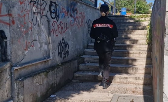 Rissa e coltellate tra stranieri, quattro arresti