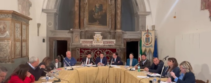 Sfiduciato il Sindaco Perciballi