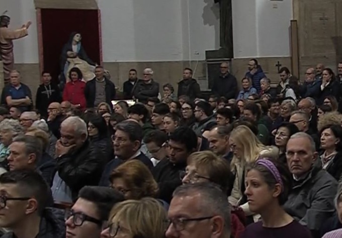 Papa Francesco, la veglia di preghiera nella cattedrale di San Marco