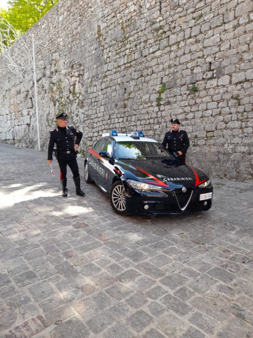 Detenzione e spaccio di sostanze stupefacenti, un arresto