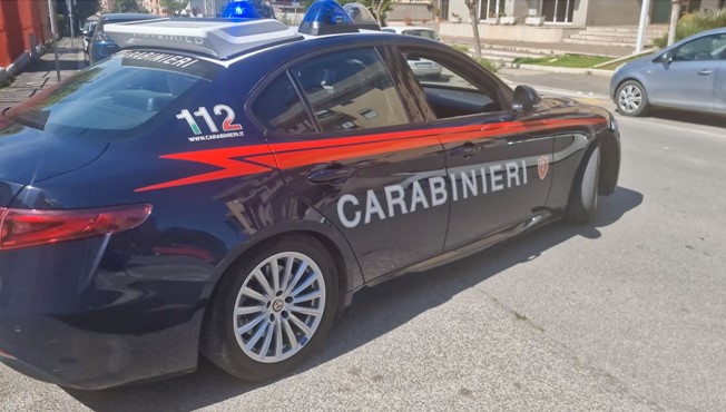 Violenza sessuale e maltrattamenti, arrestato