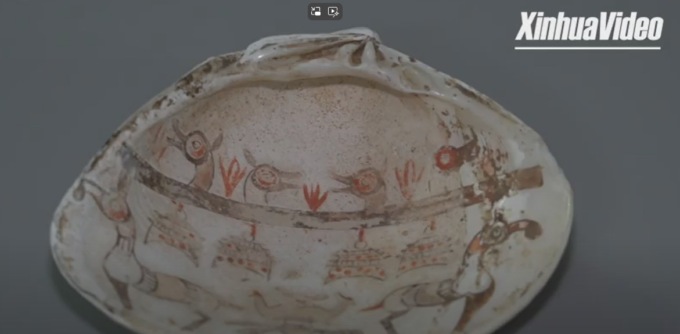 Cina: dipinti su conchiglie vecchi di 2.000 anni scoperti nello Shandong