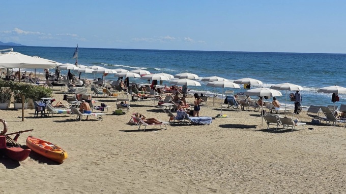 Terracina, prime autorizzazioni per i gestori di stabilimenti balneari