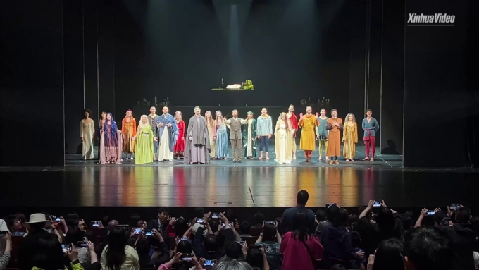 “Divina Commedia Opera Musical” in Cina: cast creativo sperimenta cultura locale