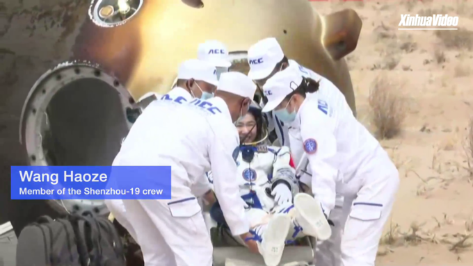 Cina: tutti astronauti Shenzhou-19 usciti in buona salute da capsula di rientro