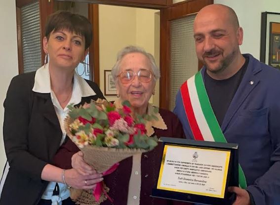 Festa per i 100 anni di nonna Domenica Bernardina Tosti